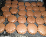 Foto del paso 7 de la receta: Masitas de chocolate con pasta moka y cerezas confitadas