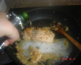 Foto del paso 2 de la receta: Risotto de salmón al cava
