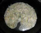 Foto del paso 4 de la receta: Merluza y brócoli a la plancha con quesos fundidos al whisky