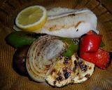 Foto del paso 3 de la receta: Merluza y verduras a la plancha