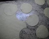 Foto del paso 6 de la receta: Empanadillas caseras de dulce de membrillo