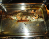 Foto del paso 3 de la receta: Lubina rellena de gambas y orejones