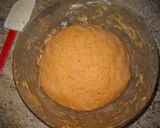 Foto del paso 4 de la receta: Pan de pimientos rojos
