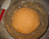 Foto del paso 4 de la receta: Pan de pimientos rojos