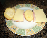 Foto del paso 3 de la receta: Medias noches de jamón y queso
