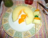 Foto del paso 1 de la receta: Brochetas de melón y melocotón