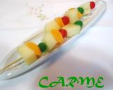 Foto del paso 3 de la receta: Brochetas de melón y melocotón