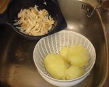 Foto del paso 4 de la receta: Albóndigas de bacalao de casa