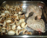 Foto del paso 1 de la receta: Pollo asado con pasas y piñones