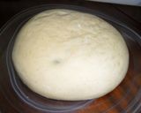 Foto del paso 4 de la receta: Pancitos con pasas de uva y nueces