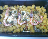Foto del paso 3 de la receta: Bacalao al horno con langostinos y patatas