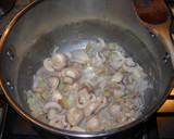 Foto del paso 3 de la receta: Crema de castañas y champiñón