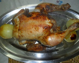 Foto del paso 4 de la receta: Pollo y cebollas al ajo con puré cremoso de patatas