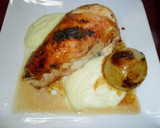 Foto del paso 6 de la receta: Pollo y cebollas al ajo con puré cremoso de patatas
