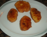 Foto del paso 3 de la receta: Tostadas con miel y piñones