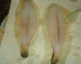 Foto del paso 1 de la receta: Lenguados con crujiente de jamón