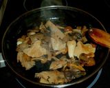 Foto del paso 2 de la receta: Revuelto de espinacas y setas
