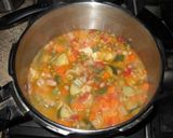 Foto del paso 6 de la receta: Sopa minestrone con judías canela