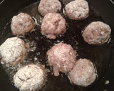 Foto del paso 2 de la receta: Albóndigas rellenas de queso