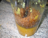 Foto del paso 1 de la receta: Coca bizcochada de mango y pera