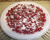 Foto del paso 2 de la receta: Granada con azúcar blanco