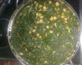Foto del paso 4 de la receta: Espinacas con garbanzos y huevo