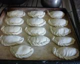 Foto del paso 4 de la receta: Empanadas de verduras con relleno de los raviolis