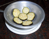 Foto del paso 1 de la receta: Berenjenas en escabeche tradicional