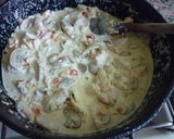 Foto del paso 6 de la receta: Tallarines verdes con salsa de champiñones, pollo y crema