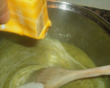 Foto del paso 3 de la receta: Crema de calabacín con virutas de jamón serrano