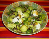 Foto del paso 2 de la receta: Ensalada con aguacate, queso ricota y miel