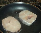 Foto del paso 7 de la receta: Merluza con cremoso de patatas y acelgas a la diávola