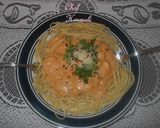 Foto del paso 8 de la receta: Gambas con pasta en salsa de queso picante al vino blanco