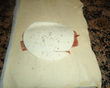 Foto del paso 2 de la receta: Empanadas de pollo, embutidos y queso