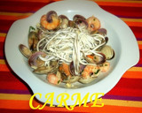 Foto del paso 6 de la receta: Cazuelita de anguriñas, gambas, almejas y mejillones