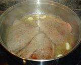 Foto del paso 1 de la receta: Fricando de ternera, con setas y espárragos trigueros