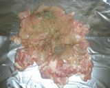 Foto del paso 2 de la receta: Arrollado de pollo con dátiles y bacon