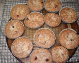 Foto del paso 5 de la receta: Magdalenas integrales de chocolate con arándanos
