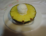 Foto del paso 2 de la receta: Piña con fresas en almíbar y helado de limón
