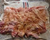 Foto del paso 2 de la receta: Pollo deshuesado arrollado