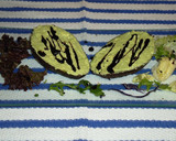 Foto del paso 3 de la receta: Aguacates rellenos de queso de cabra
