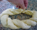 Foto del paso 5 de la receta: Rosca de reyes rellena de chocolate