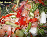 Foto del paso 3 de la receta: Salteado de verduras orientales (orgánicas) con gambas