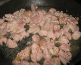 Foto del paso 2 de la receta: Hojaldre relleno de solomillo y setas
