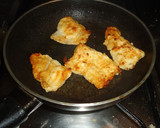 Foto del paso 2 de la receta: Merluza rebozada con salteado de verduras
