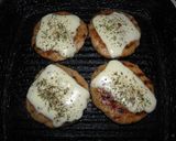 Foto del paso 2 de la receta: Hamburguesas caseras de carne vacuna, pollo y cerdo