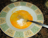Foto del paso 1 de la receta: Crêpes rellenas con jalea de lima