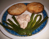Foto del paso 5 de la receta: Merluza con pimientos y salsa de atún