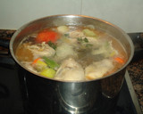 Foto del paso 2 de la receta: Caldo familiar