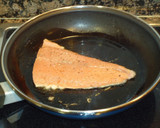 Foto del paso 1 de la receta: Salmón salvaje en hojaldre con mermelada de manzana